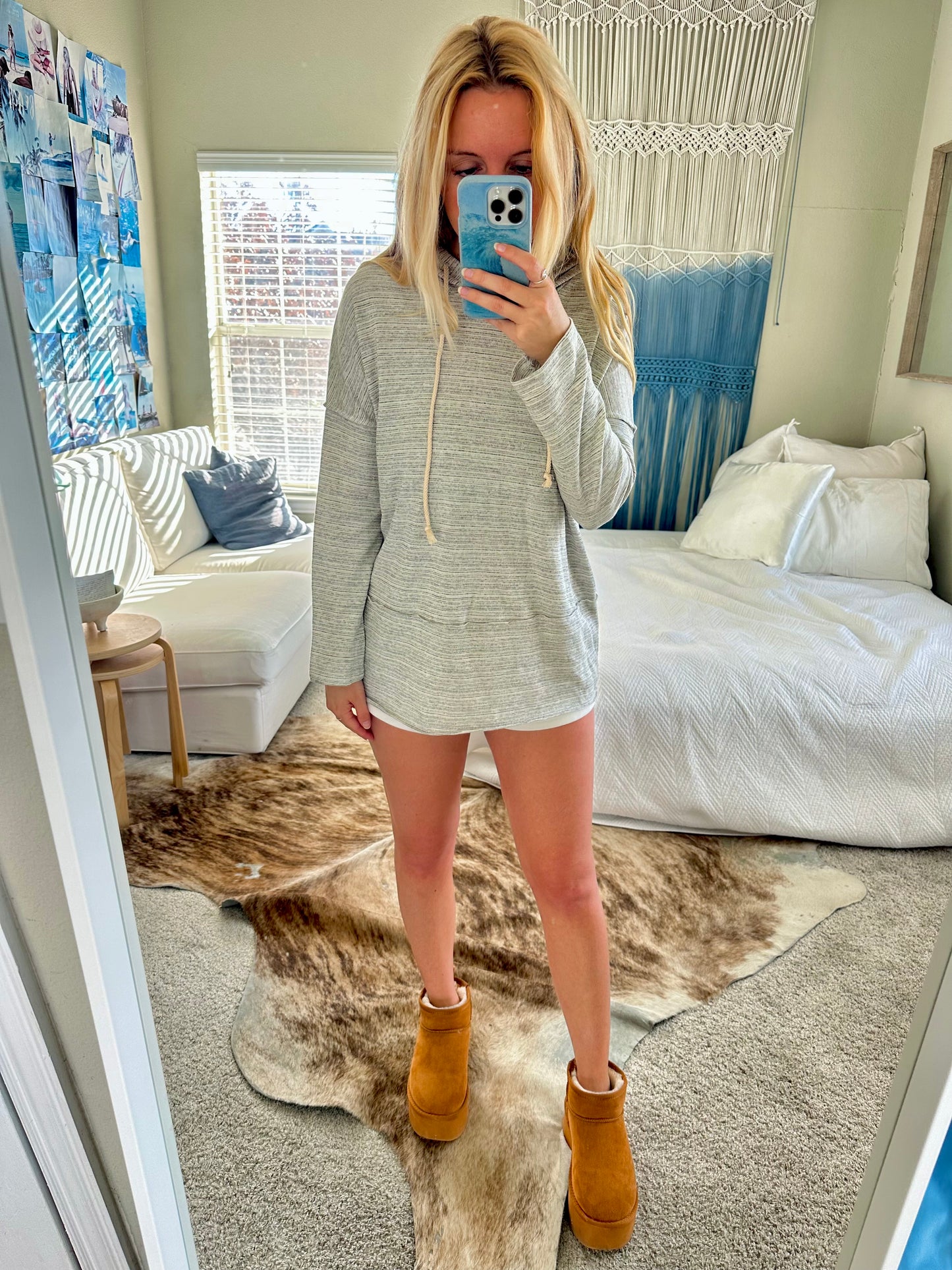 travellin striped hoodie